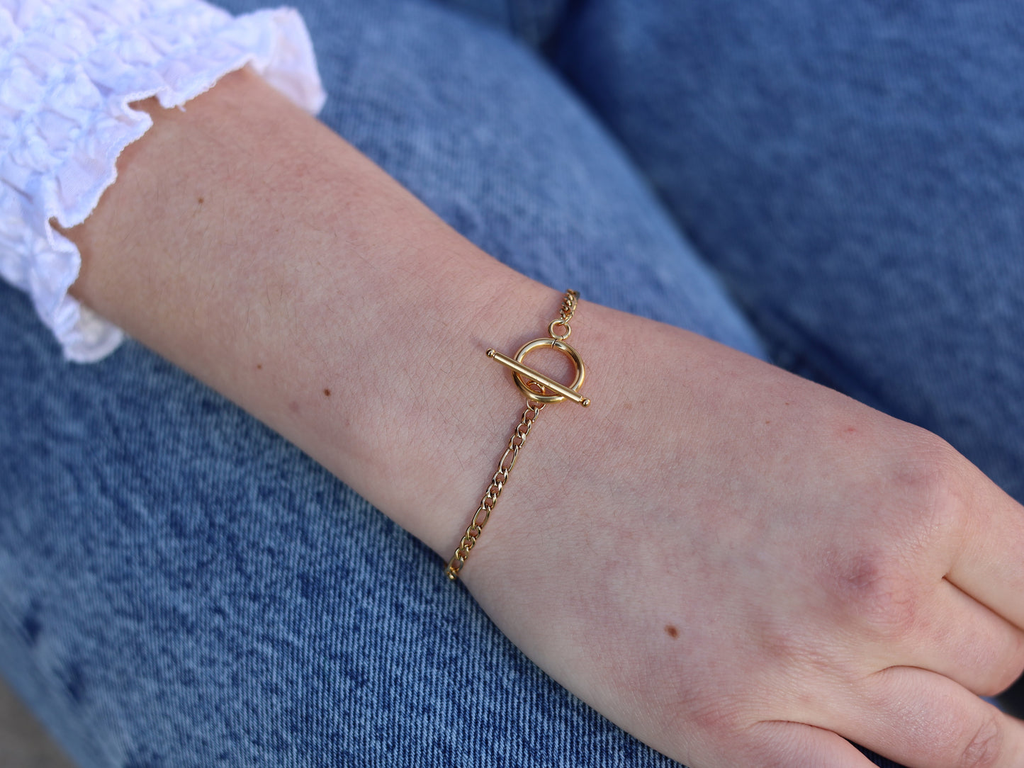 18K Gold Filled Toggle Clasp Figaro Bracelet with Birthstone Charm