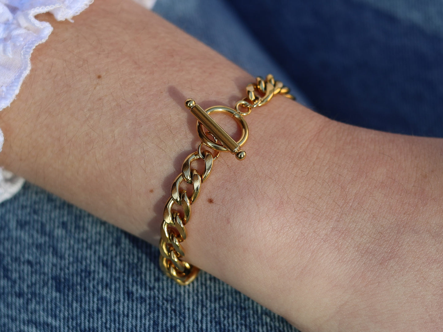 18K Gold Filled Toggle Clasp Amaro Chain Initial Bracelet