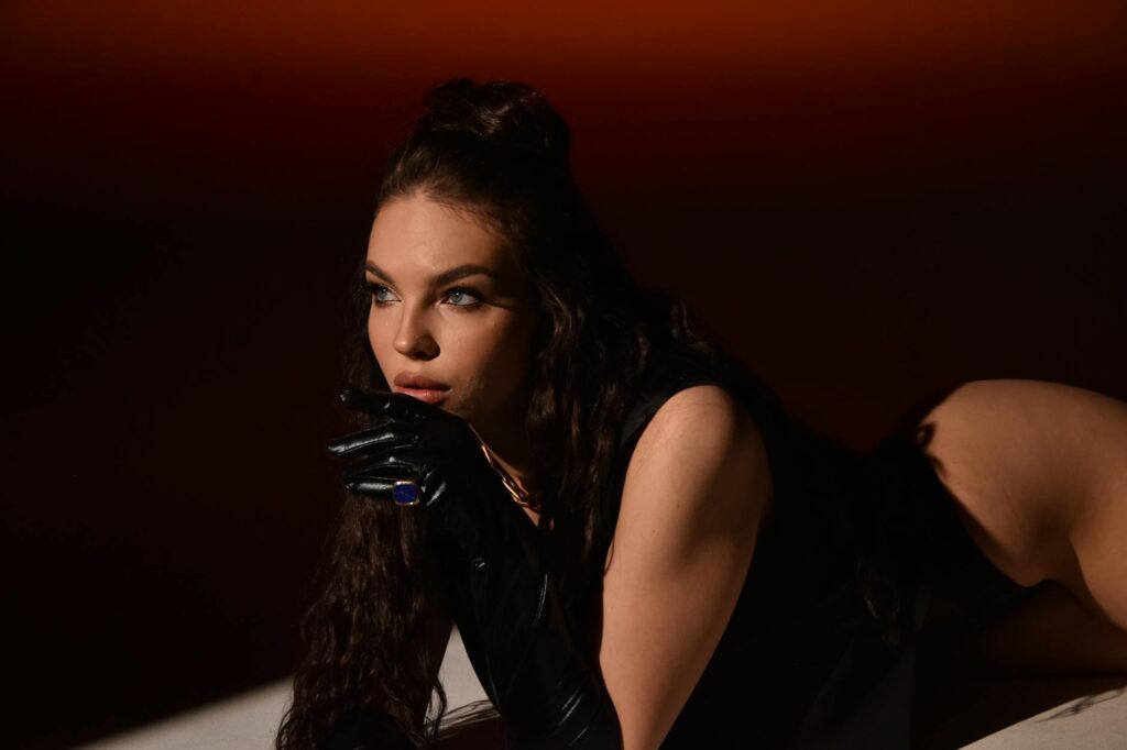 Chloe Pitch Perfect: Stardom & Style Secrets