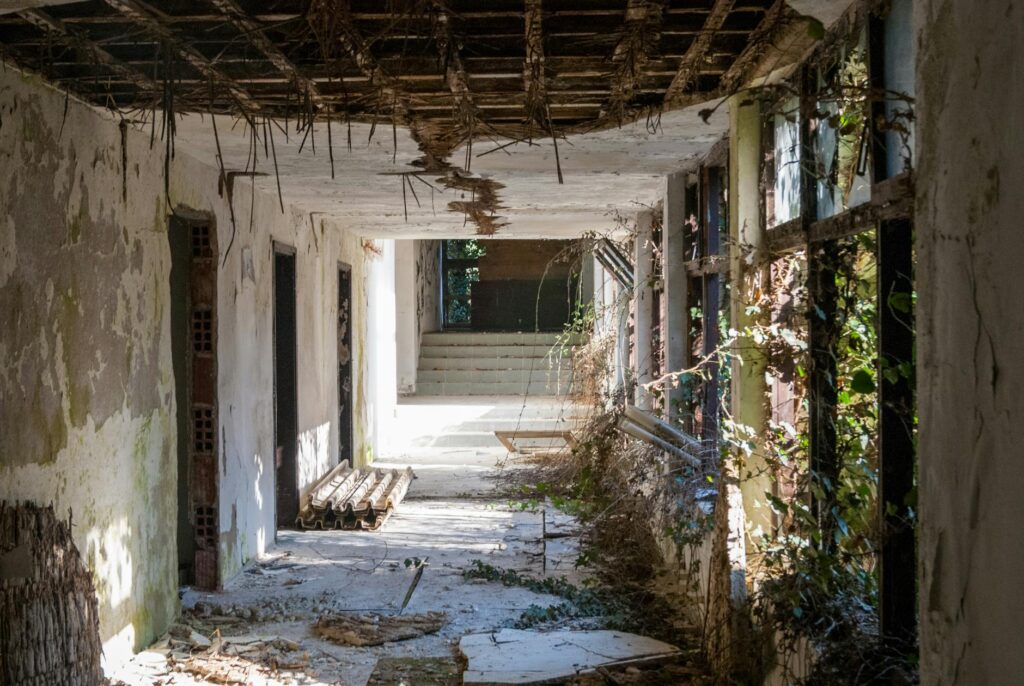 tarkov abandoned cargo map